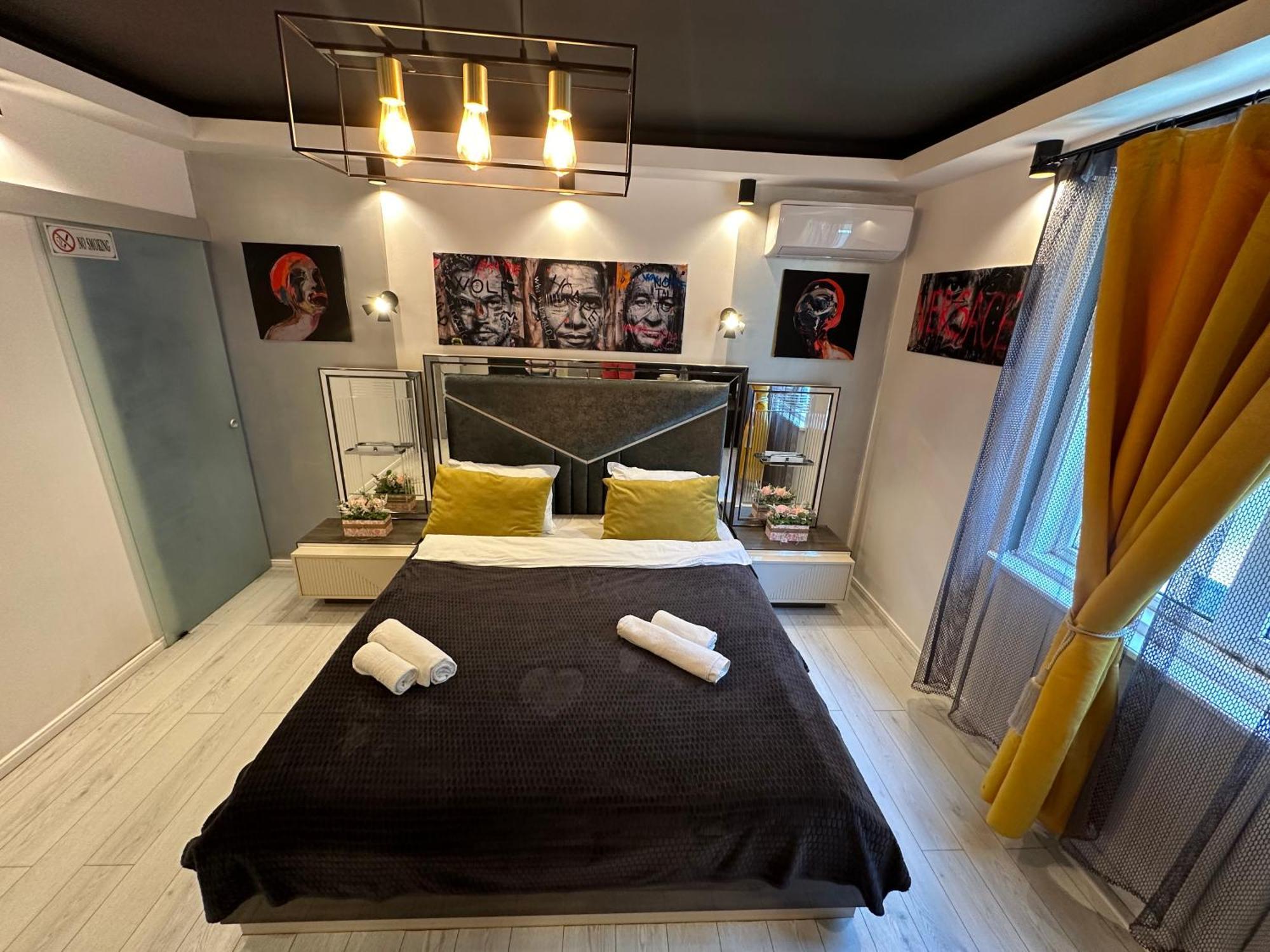 The Fame - Modern Studio In Top Location & Parking 크라이오바 외부 사진
